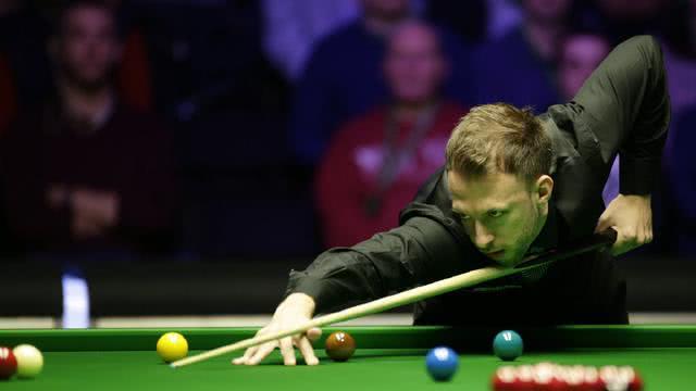 露出他的职 露出他的职