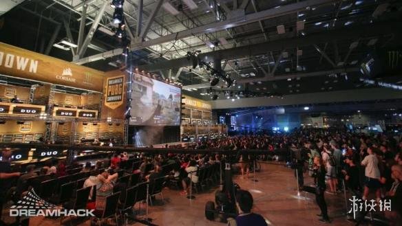 在城市霓虹 在城市霓虹